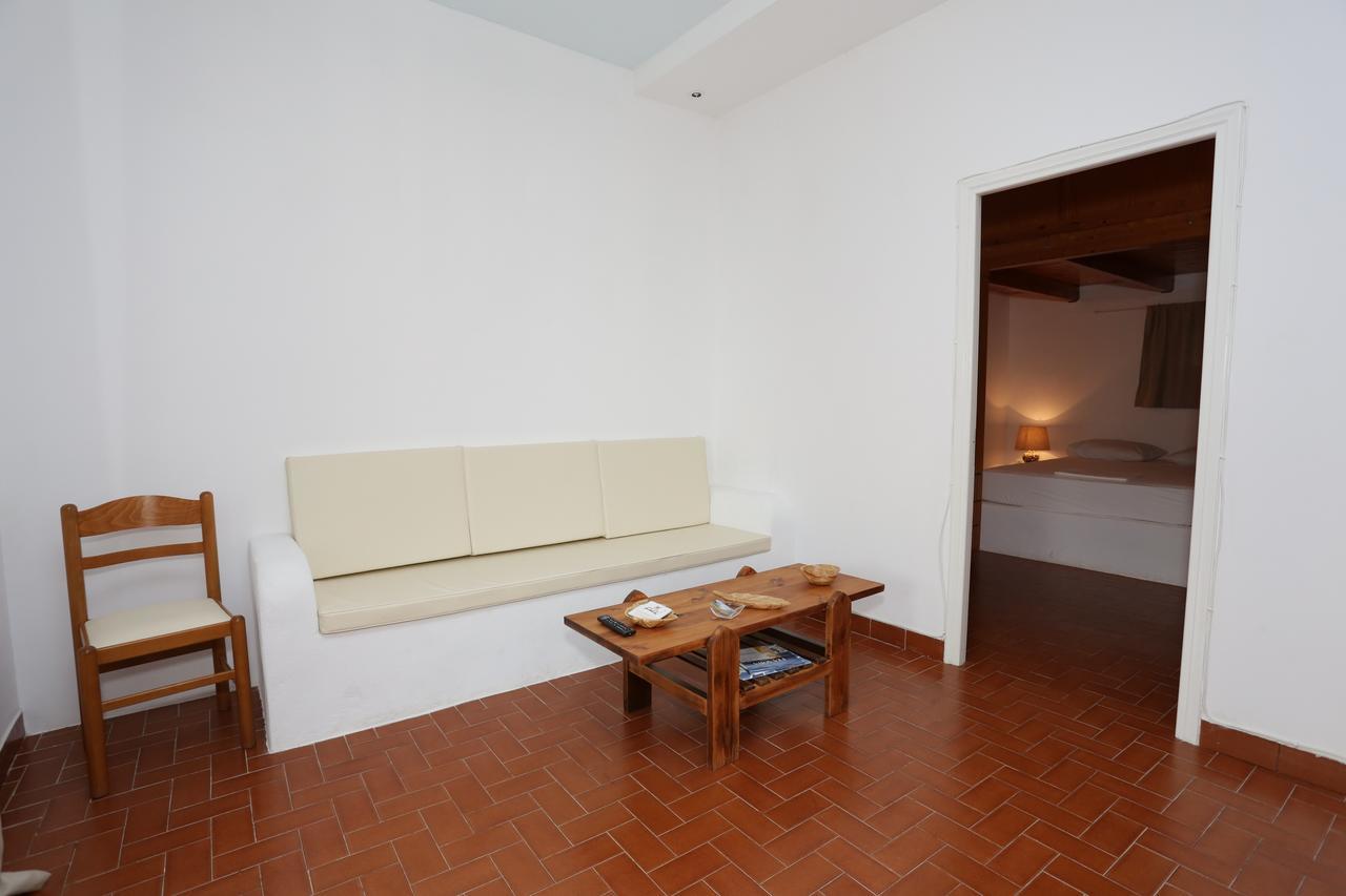Artemis Suites Romanos  Eksteriør billede