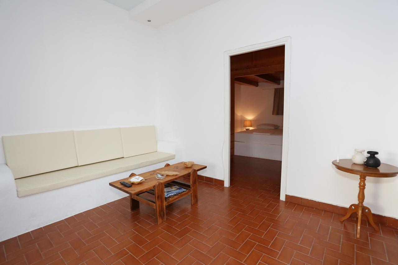 Artemis Suites Romanos  Eksteriør billede