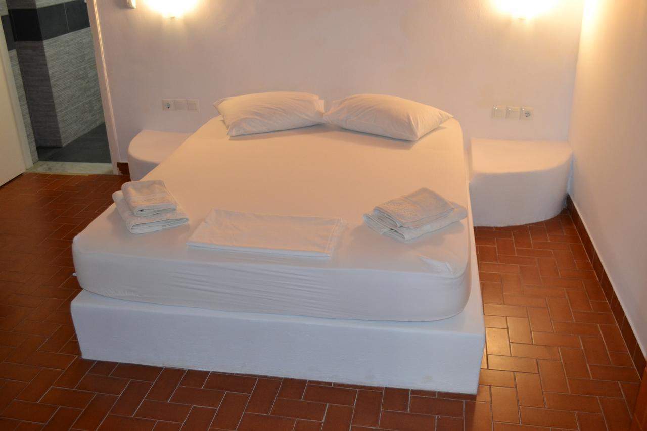 Artemis Suites Romanos  Eksteriør billede