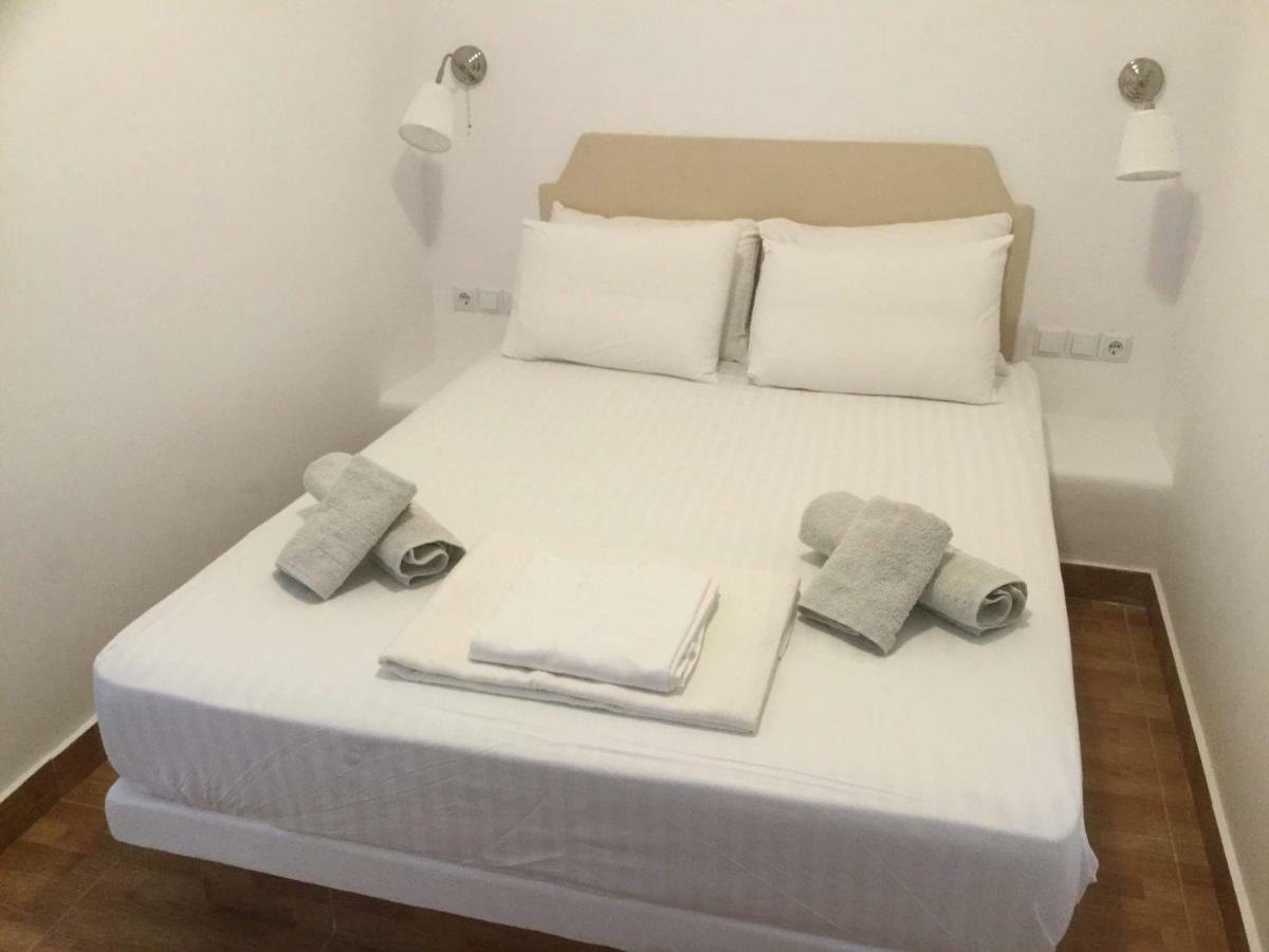 Artemis Suites Romanos  Eksteriør billede